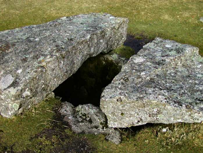 Burial Cist, Merrivale, Dartmoor